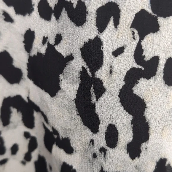 Calvin Klein Women's Ivory Ombré Animal Print V-Neck Long Sleeve Blouse NWT 2X - Picture 10 of 10
